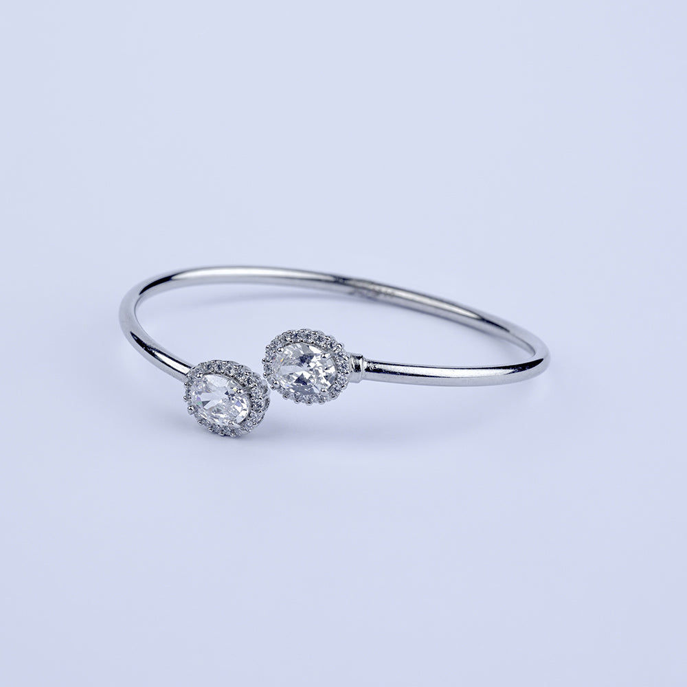 Oval Shape Diamond Unique Bracelet Slb